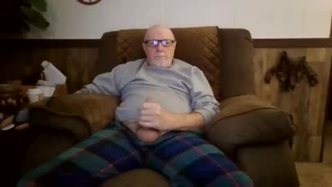 Snapshot of dave571960 chatting on October 19, 11:02 am dave571960 online show from October 19, 11:02 am