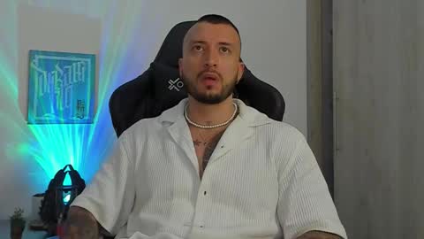 DAVE MAX online show from October 31, 2:02 am