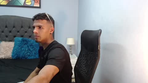 david_bandercock online show from December 5, 1:25 am