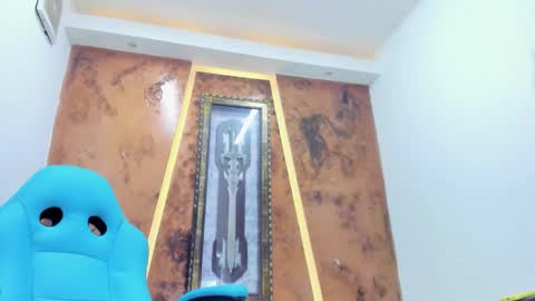 david_bigcock20 online show from February 6, 10:50 pm