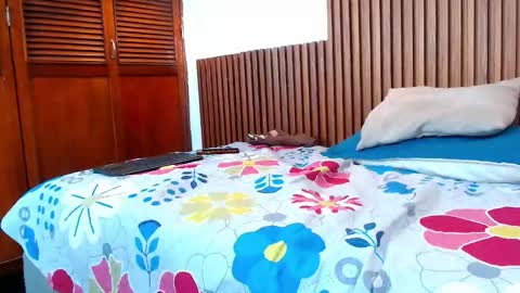 david_niet online show from February 5, 6:26 pm