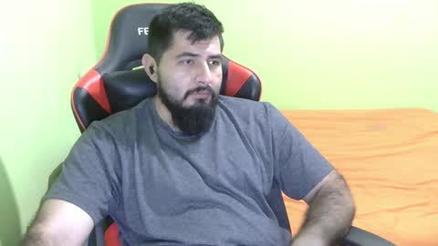 Snapshot of daviddelz chatting on January 29, 6:01 am David online show from January 29, 6:01 am