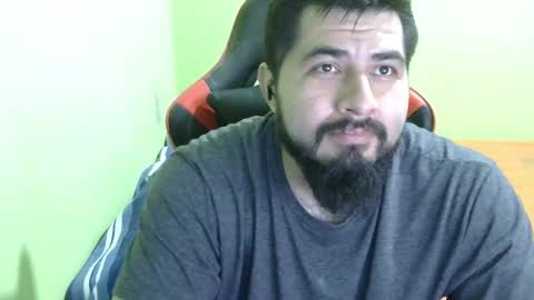 Snapshot of daviddelz chatting on February 15, 4:36 am David online show from February 15, 4:36 am