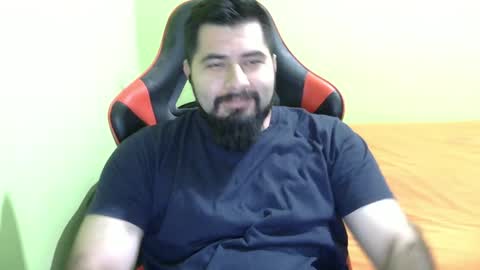 Snapshot of daviddelz chatting on December 20, 5:14 am David online show from December 20, 5:14 am