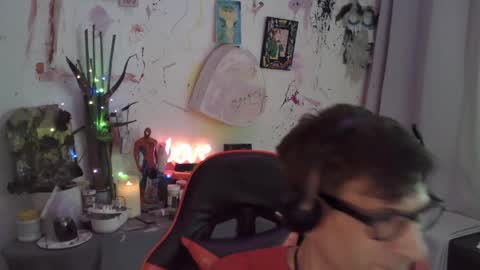 David Lucky 13  online show from May 16, 1:25 am