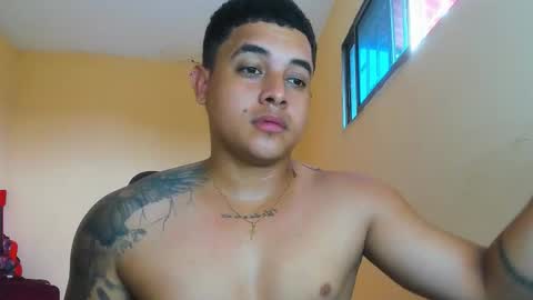 Lennon online show from January 5, 7:39 pm