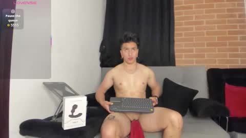 Snapshot of davidx_x21 chatting on September 27, 8:12 am davidx_x21 online show from September 27, 8:12 am
