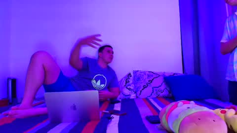 Snapshot of davinson_01 chatting on January 15, 7:59 am Davinson online show from January 15, 7:59 am