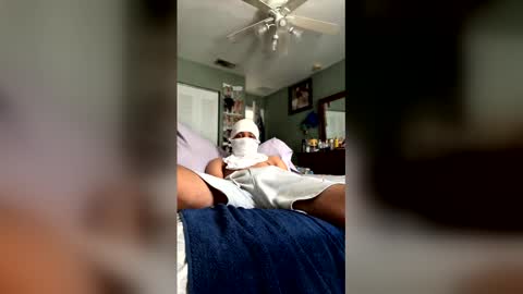 Dee online show from March 19, 3:59 pm