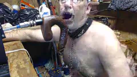 Snapshot of deepthroat227 chatting on September 23, 4:39 pm Deepthroat My Big Dildos online show from September 23, 4:39 pm