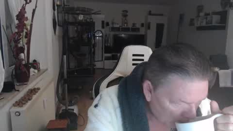 deinprinz2312 online show from November 16, 4:58 am