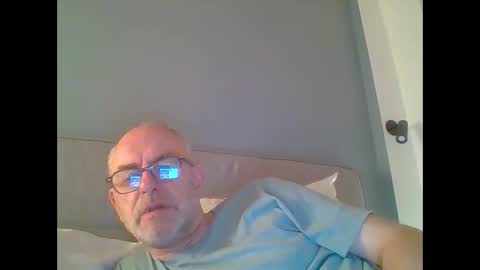 demundu online show from December 25, 10:05 pm