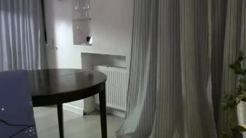 den1081 online show from December 21, 5:21 pm