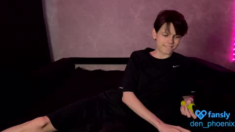 Den Shorty online show from April 22, 1:56 am