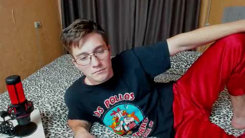 Snapshot of deni_boy99 chatting on September 24, 3:54 pm Deni online show from September 24, 3:54 pm