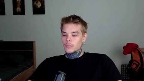 Snapshot of denis_here chatting on October 8, 4:44 pm Denis online show from October 8, 4:44 pm