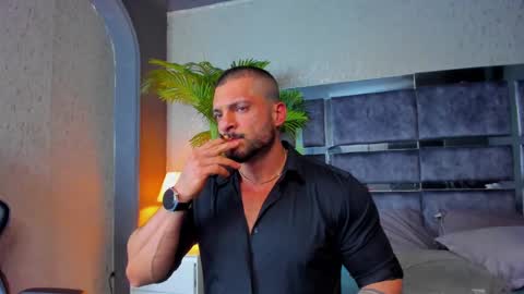 dennis_cox_ online show from February 13, 11:17 am