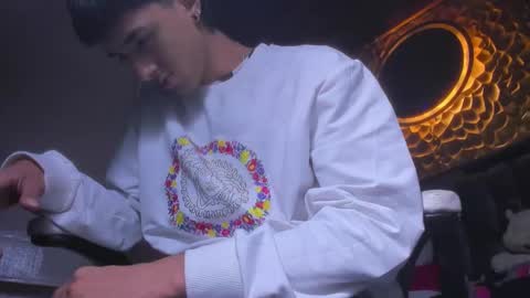 DEREK  FOSTER online show from January 8, 12:26 pm