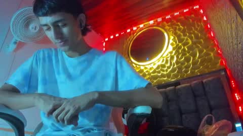 DEREK  FOSTER online show from January 12, 1:53 am