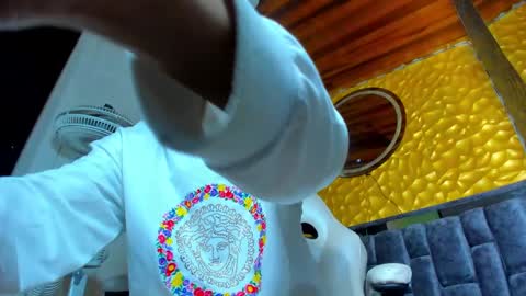 DEREK  FOSTER online show from January 27, 1:30 pm