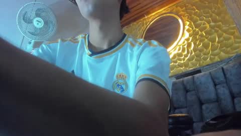 DEREK  FOSTER online show from December 14, 12:01 pm