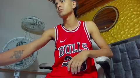 DEREK  FOSTER online show from January 30, 12:16 pm