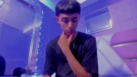 DEREK  FOSTER online show from February 4, 2:17 am