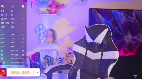 Snapshot of derek_greyy_ chatting on October 20, 6:34 pm derek grey online show from October 20, 6:34 pm