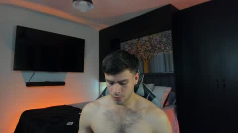 Snapshot of derek_hussain chatting on September 15, 9:05 pm Derek Hussain online show from September 15, 9:05 pm