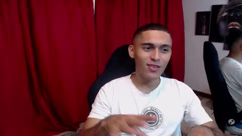 Snapshot of derek_storm_ chatting on September 29, 3:16 am D E R E K online show from September 29, 3:16 am