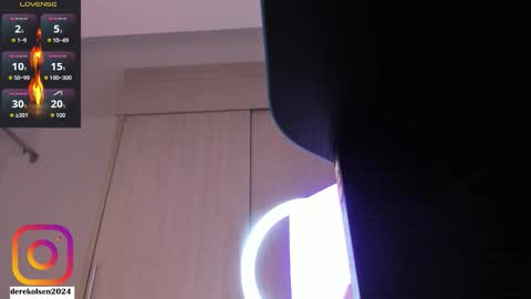 Derek  IG Derekolsen2024 online show from October 24, 3:30 am