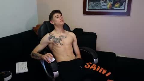 Derek online show from July 23, 1:58 am