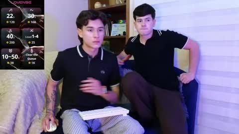 Derek online show from May 31, 2:45 am