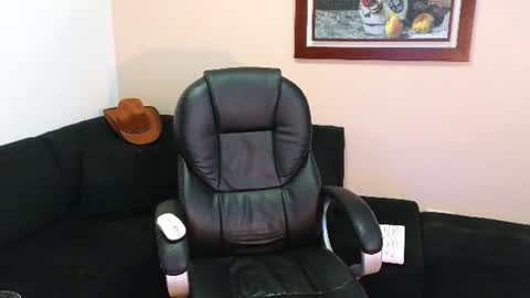 Derek online show from July 18, 12:06 am