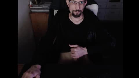 dermattes online show from March 29, 12:27 pm