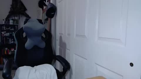 desertd0ng online show from March 1, 8:52 pm