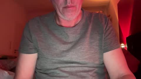 desertsky667 online show from December 15, 8:28 pm