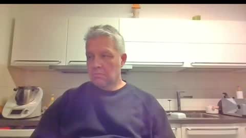 Devon online show from December 25, 11:42 pm