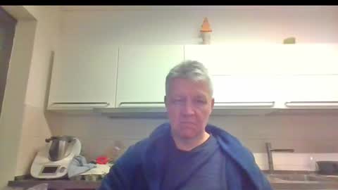 Devon online show from December 16, 1:10 am