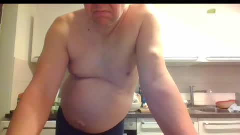 Devon online show from December 6, 12:23 am