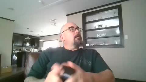 Snapshot of dexterbanana chatting on December 25, 7:24 pm Mike Sounde online show from December 25, 7:24 pm