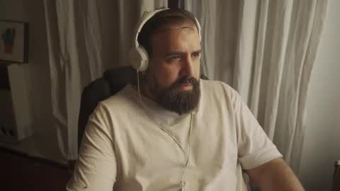 Cristian Dipolino online show from April 13, 11:33 am