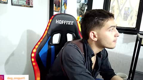 Snapshot of diegorogue_ chatting on March 12, 10:17 pm Diego rogue online show from March 12, 10:17 pm