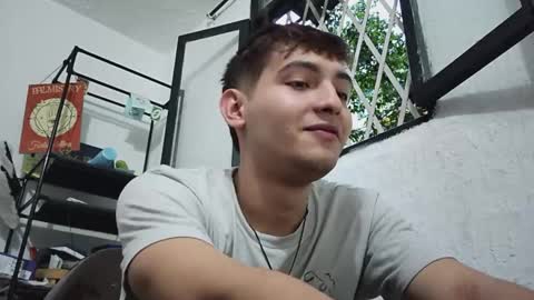 Snapshot of diegorogue_ chatting on December 30, 10:55 pm Diego rogue online show from December 30, 10:55 pm