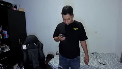 diiego_xxx online show from April 15, 9:20 am