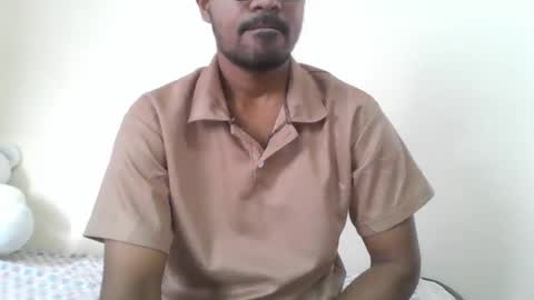 Snapshot of dilip_09 chatting on January 24, 12:31 am dilip_09 online show from January 24, 12:31 am