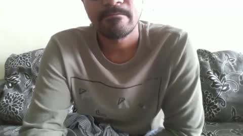 Snapshot of dilip_09 chatting on December 10, 3:08 am dilip_09 online show from December 10, 3:08 am