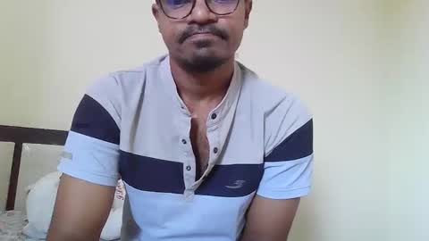 Snapshot of dilip_09 chatting on September 14, 2:57 am dilip_09 online show from September 14, 2:57 am