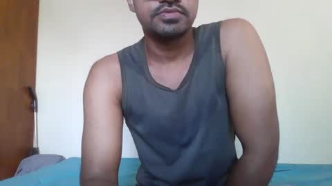 Snapshot of dilip_09 chatting on December 17, 2:44 am dilip_09 online show from December 17, 2:44 am
