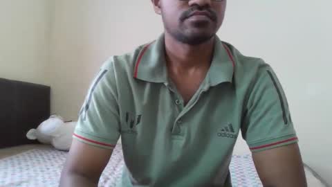 Snapshot of dilip_09 chatting on January 28, 2:32 am dilip_09 online show from January 28, 2:32 am